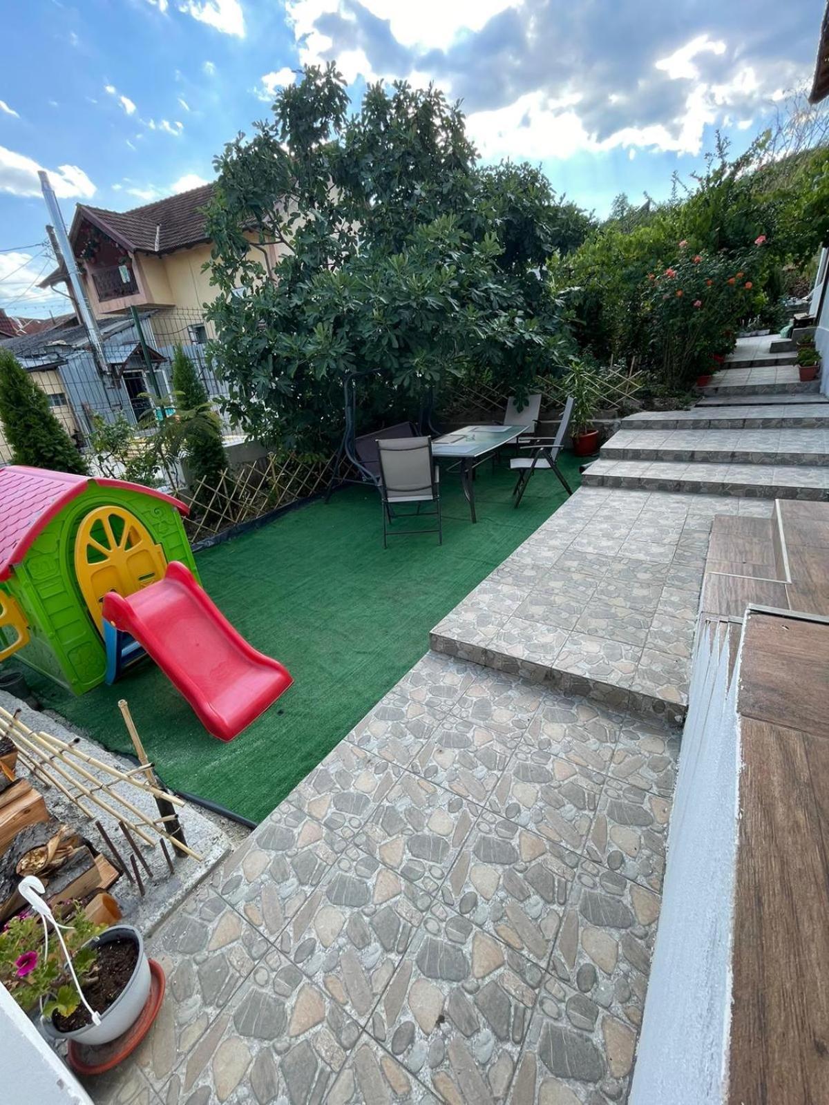 Casa Noastra Apartment Calimanesti Exterior photo